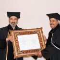 جامعة طهران تمنح الشاعر عبدالعزيز البابطين شهادة الدكتوراه الفخرية